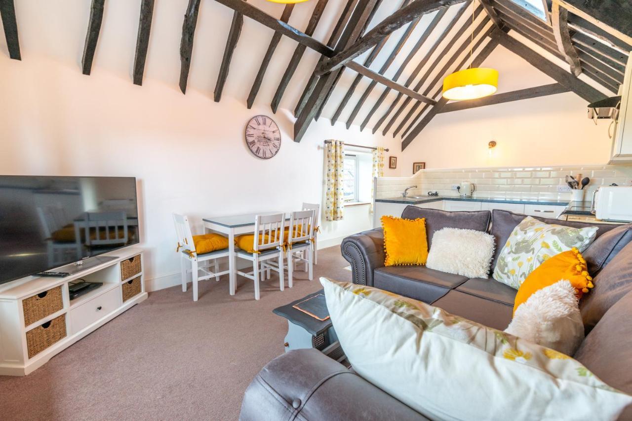 Valley Farm Holiday Cottages Axminster Exterior photo